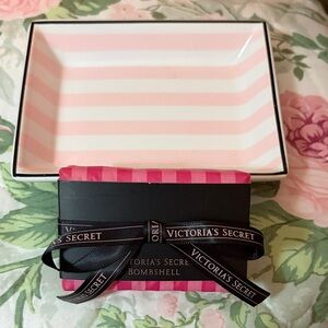 Victoria's Secret Pink and Black Striped Tray with Bombshell Soap both new